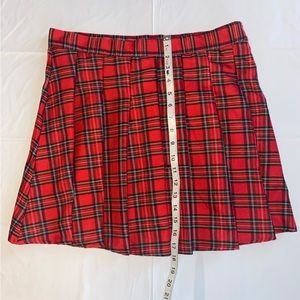 ‘Tis the Season! BNWOT Cute Red 90’s Style Plaid Pleated Tennis Skirt Size XL
